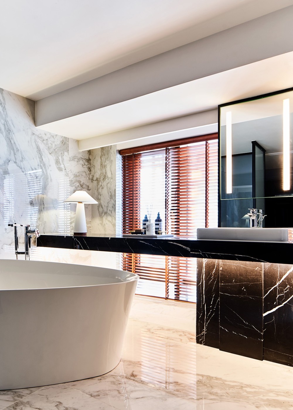 简欧轻奢风格室内家装案例效果图-卫生间 简欧轻奢风格室内家装案例效果图-卫生间